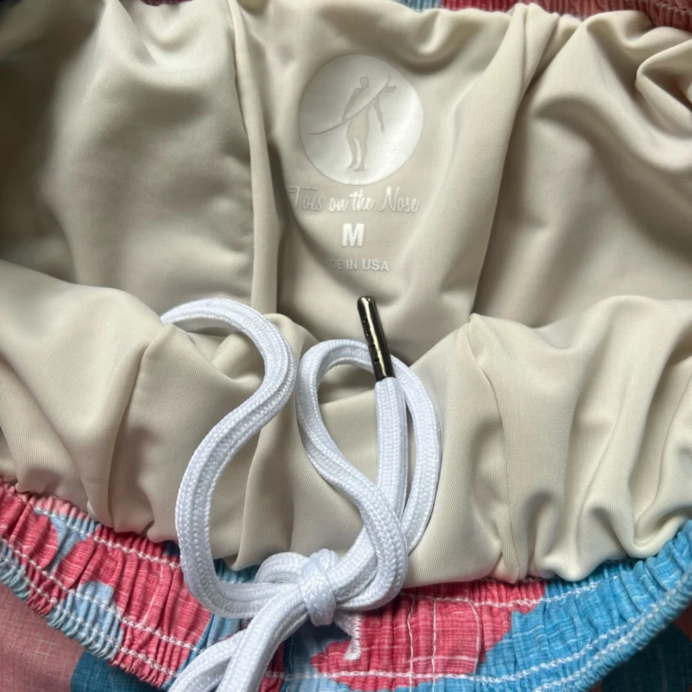 Blue/Coral Toes on the Nose Swim Shorts with 2 Front Pockets Back Zip Pocket Med - Picture 2 of 4